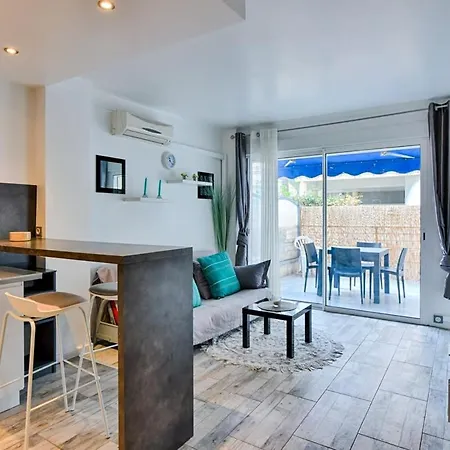 Le Royal Adorable Avec Terrasse, Parfait Pour Les Couples Et A Deux Pas De La Croisette *