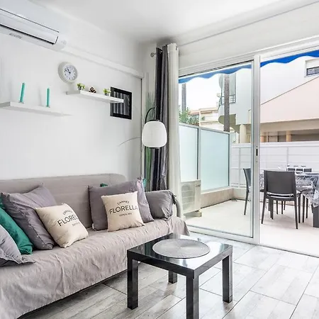 Le Royal Adorable Avec Terrasse, Parfait Pour Les Couples Et A Deux Pas De La Croisette Daire *